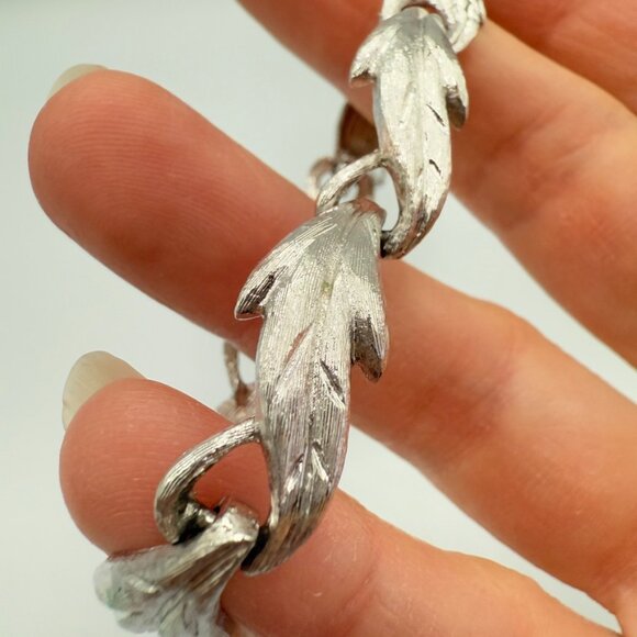 Vintage Monet Brushed Silver Leaf Design Bracelet with Safety Clasp - Picture 6 of 16